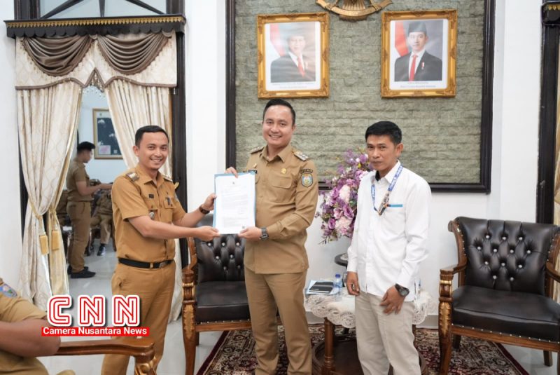 PJ Bupati OKU M Iqbal Alisyahbana Pimpin Rapat Teknis Penyaluran Beras Cadangan Pangan Pemerintah,” 2025.